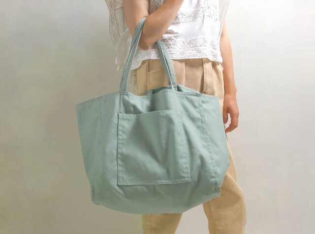 大きめサイズ☆ ダブルステッチ しかくポケット トートバッグ