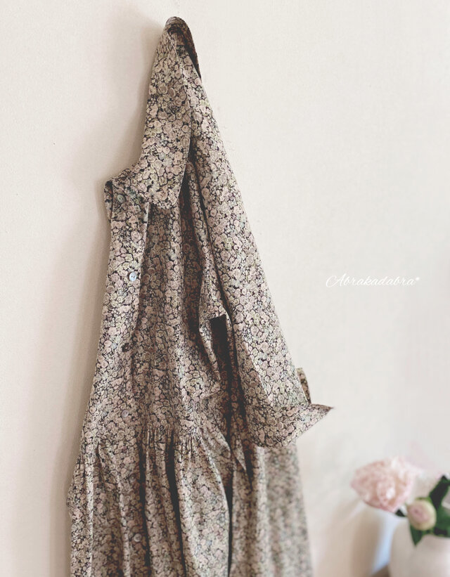 Liberty Chive ギャザー・リボンワンピース (大人）