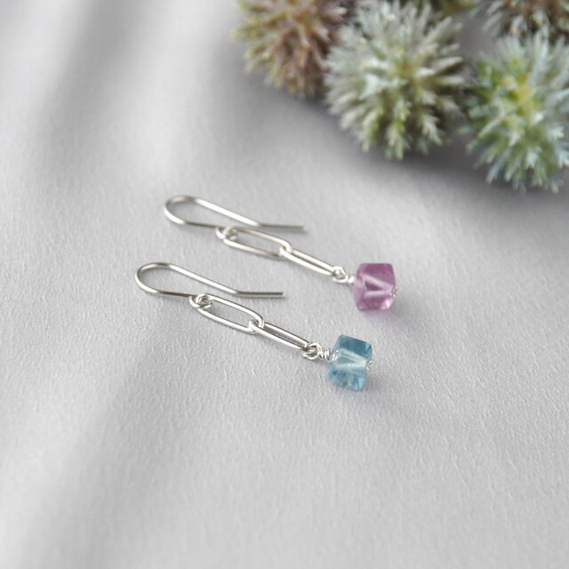 Oval-Chain&Cube Pierce（フローライト）