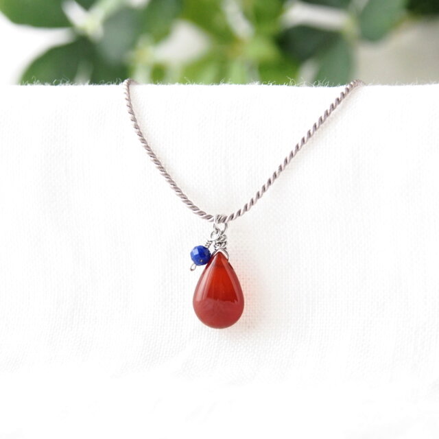 Red Pear Shaped Pendant（レッドアゲート×ラピスラズリ）