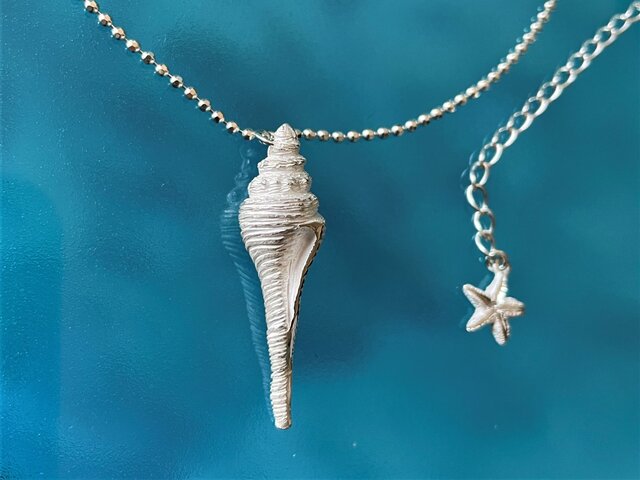 ヴィンテージ！アフガニスタン銀細工「銀と古代貝」のペンダント