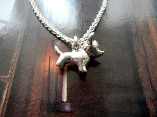 愛犬25種のブレスレット | iichi 日々の暮らしを心地よくする