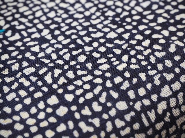 y0015 東京本染 未使用 反物 木綿 霰文様 浴衣 100cmカット / 古布 古