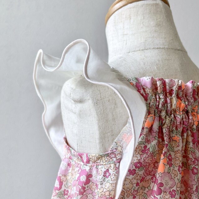 （６０ｃｍ） LIBERTY Tana Lawn Michelle cotton romper／蝶々のベイビーロンパース