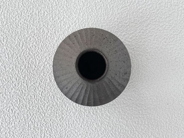 穴窯焼き締め 一輪挿し s-ys-3 | iichi 日々の暮らしを心地よくする