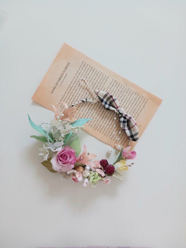 染め布花の花飾り＊すずらんと薔薇のリース