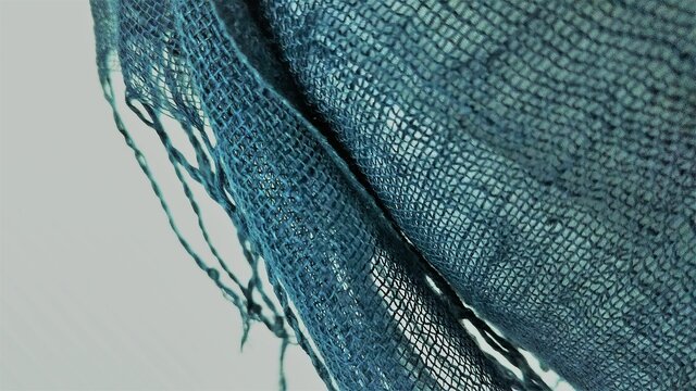 草木染 紫根染 & 藍染 リネン 大判 ストール | iichi 日々の暮らしを