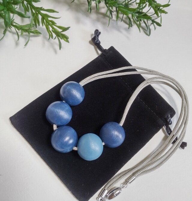 藍うるし染ネックレス