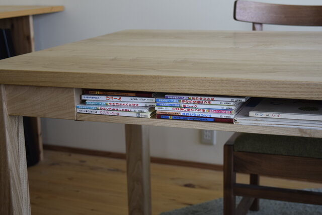 栗のテーブル、檜のテーブル　メルル❕ 国産無垢クリ（栗） 棚付きダイニングテーブル W150 | iichi 日々の