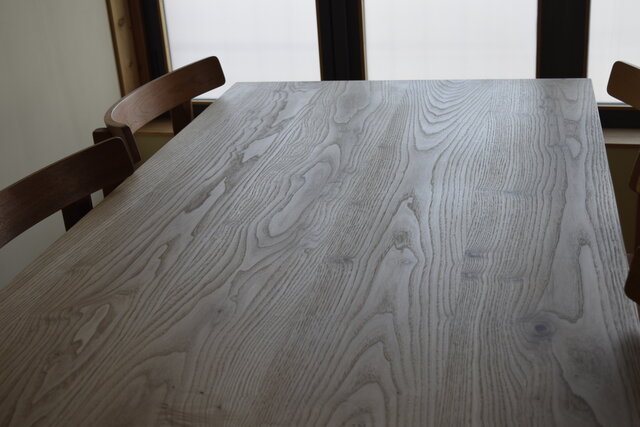 カントリーダイニングテーブル　栗脚 栗棒 ラバーウッド 無垢 展示品特価 カントリーダイニングテーブル 栗脚 栗棒 ラバーウッド 無垢