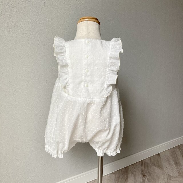 ８０ｃｍ）Cotton dobby lawn romper／スノーカットドビーのベイビーロンパース／オフホワイト | iichi  日々の暮らしを心地よくするハンドメイドやアンティークのマーケットプレイス