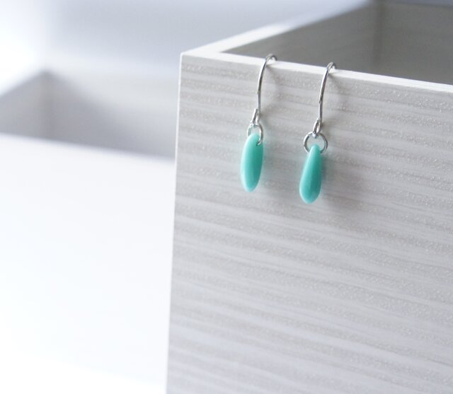 d80-S25【ターコイズグリーン】夏の青シリーズ、小さなチェコ