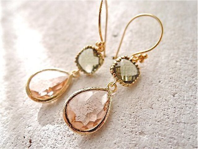Olive and Peach フレームドストーンのピアスの画像1枚目
