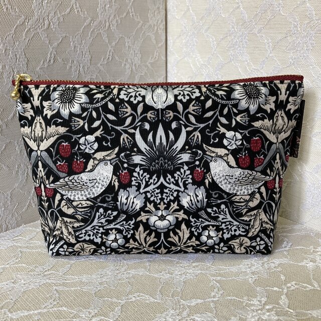 ウィリアムモリス　いちご泥棒　ファスナーポーチ