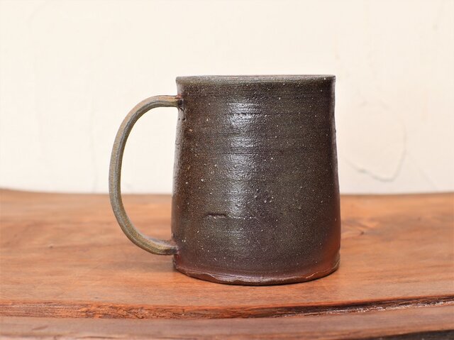 備前焼 ビールジョッキ・サンギリ b5-085 | iichi 日々の暮らしを