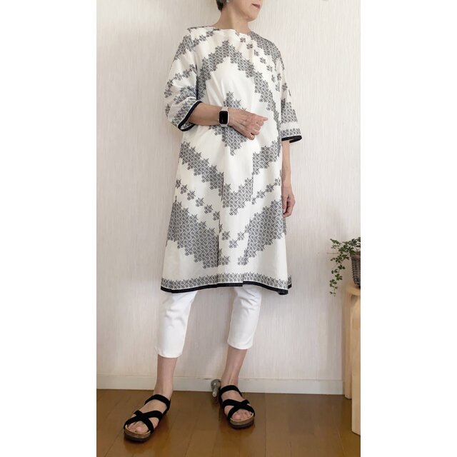 コットンローン刺繍生地チュニックワンピース