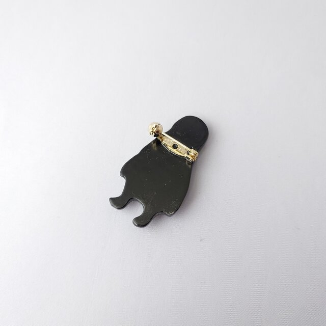 マゼランペンギン 漆ブローチ | iichi 日々の暮らしを心地よくする