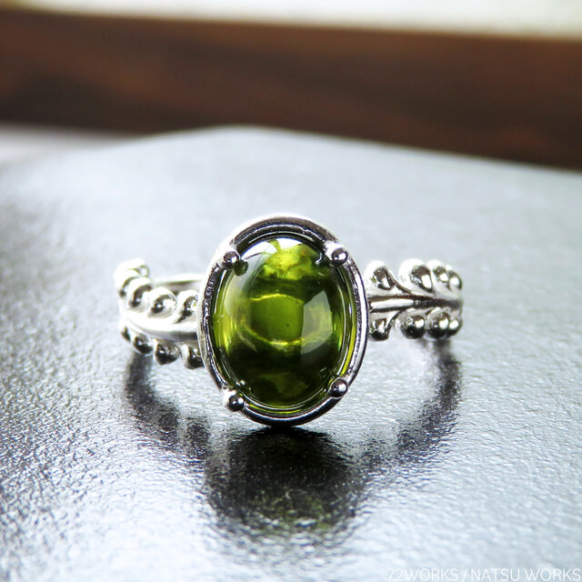 アイドクレースリング / Botanical Idocrase Ring