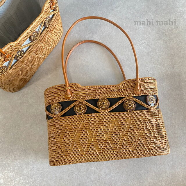 ココナッツ　　　　　　　　　　　　　　　　　　ITADAK鞄 ココナッツチップの南国感♪心地よい通気性のかごバッグ☆ アタバッグ