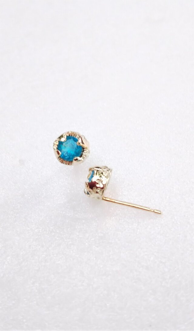 K10  ネオンブルーアパタイトのピアス　＜ペア＞