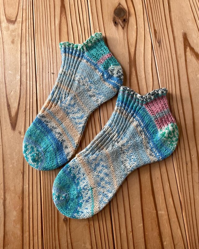 No.847 手編みショートソックス