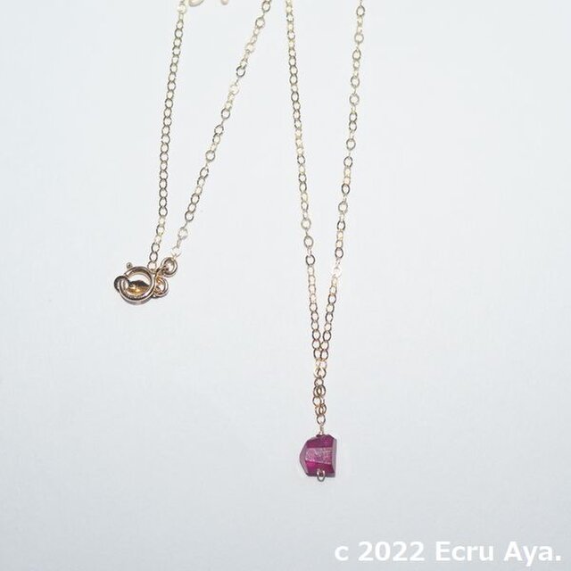 *月見草*宝石質ルビーAAAタンブルカットのネックレス