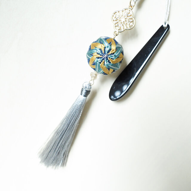 《受注制作》てまり根付（ねじり菊）