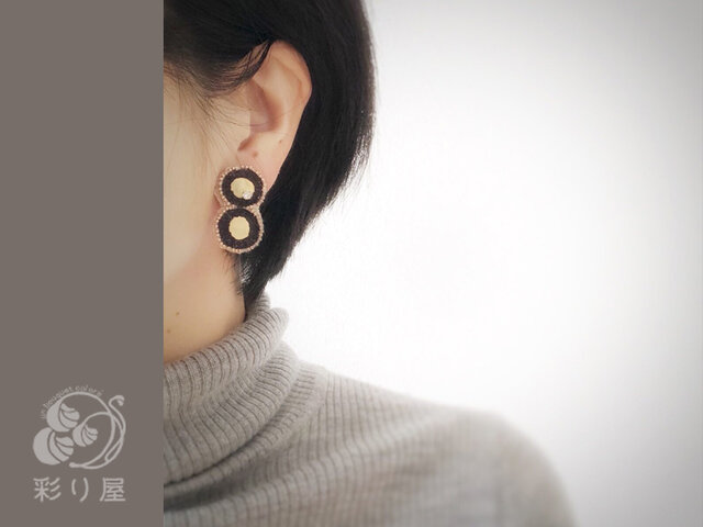 耳飾り【刺繍と真鍮〇〇と〇□】の画像1枚目