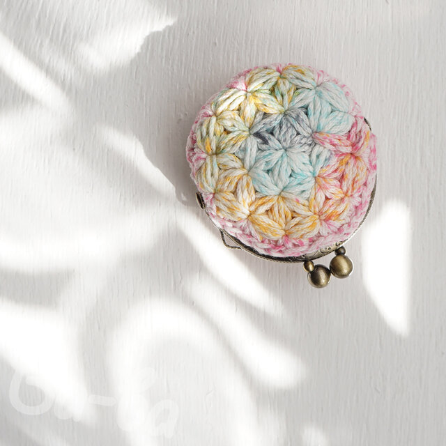 ばあば作♪リフ編みのminiまるがま口（summer pastel・C1565）