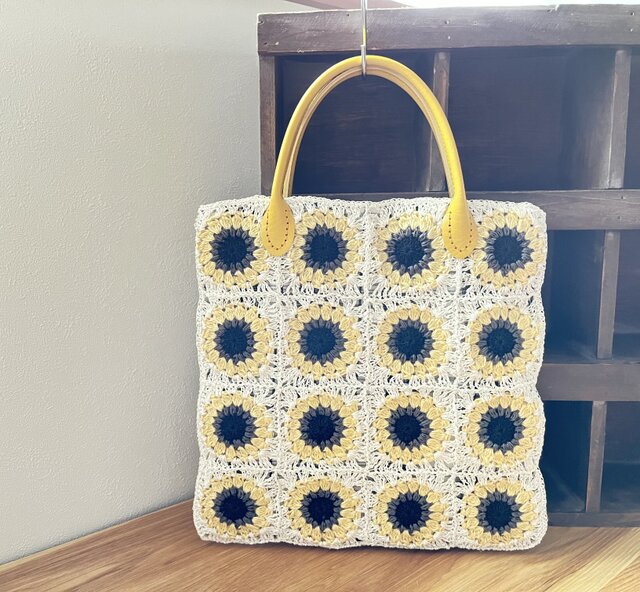 ひまわり。 パッチワークトートバッグ ねこフェイスチャーム 370 パッチワークキルト トートバック - Piggy's Quilt | minne