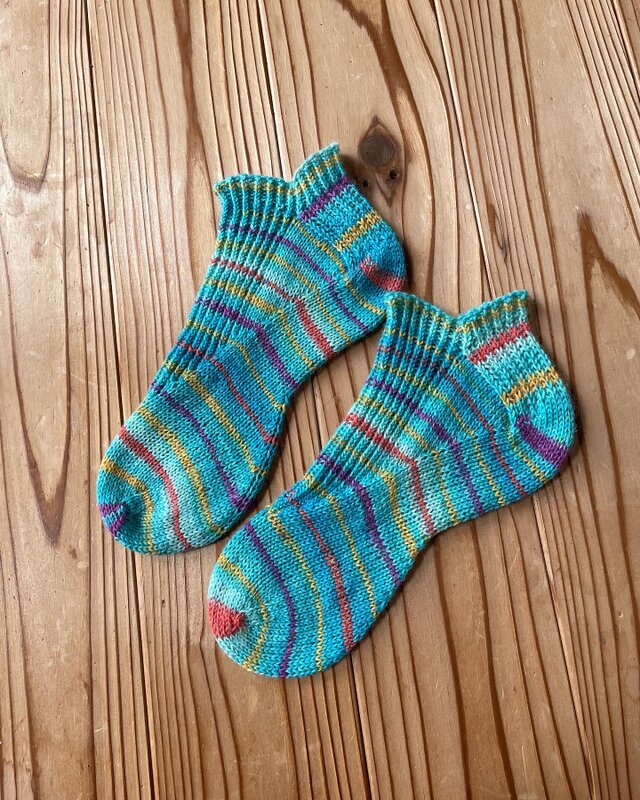 No.852 手編みショートソックス