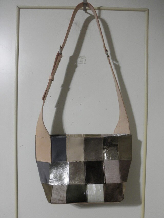 [オーダー制作]レザーパッチワークショルダーバッグ
