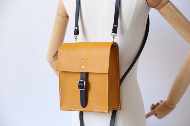 【本革】ミニバックパック レザー リュック ２way ハンドバッグ ハンドメイド 10周年記念・Creema限定作品」2WAY本革 リュックサック 一本