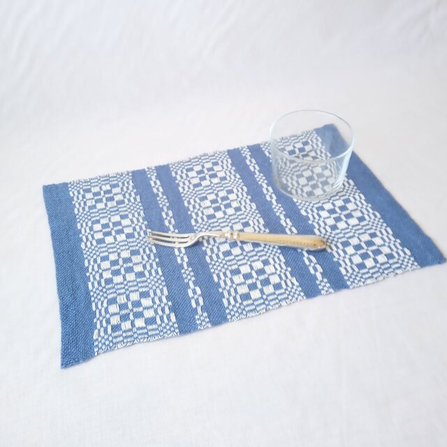 【北欧手織り】ムンカベルテ織りのティーマット（ブルー×ホワイト）の画像1枚目