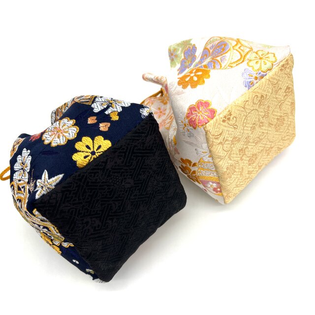 京都・西陣織の生地で仕立てた和柄のお洒落な巾着袋 ご購入の際に柄の