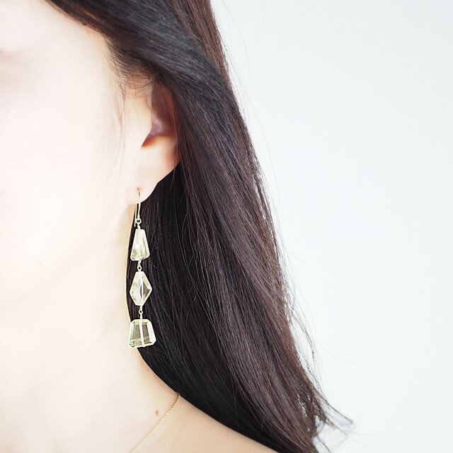 【メルマガ掲載】レモンクォーツピアス / 送料無料