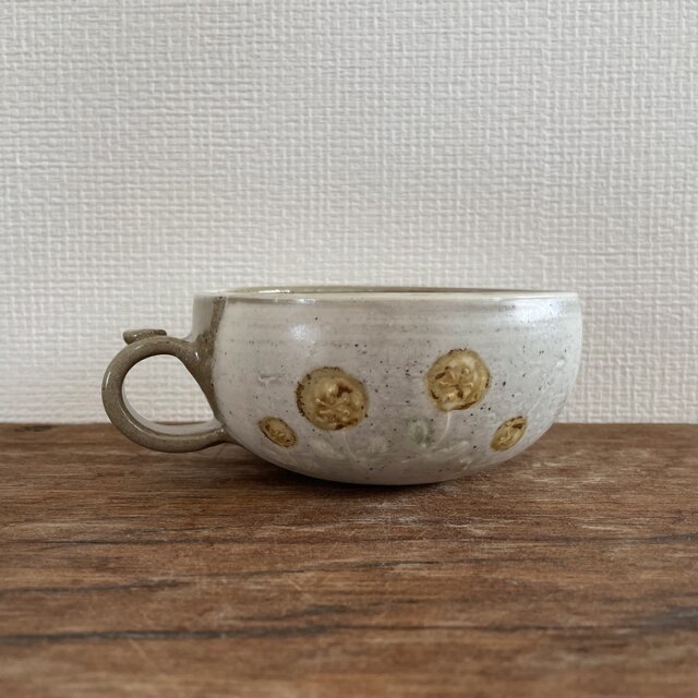 粉引きのスープボウル(黄色い花柄)の画像1枚目