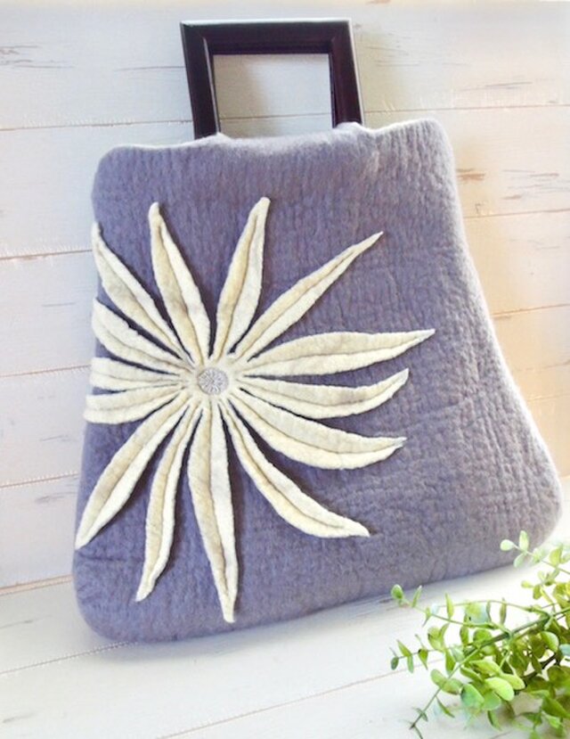 期間限定価格　フェルトの大輪ダリア　＊ライトグレー＊　