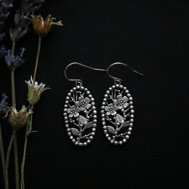 Silver earring 「Scene」の画像1枚目