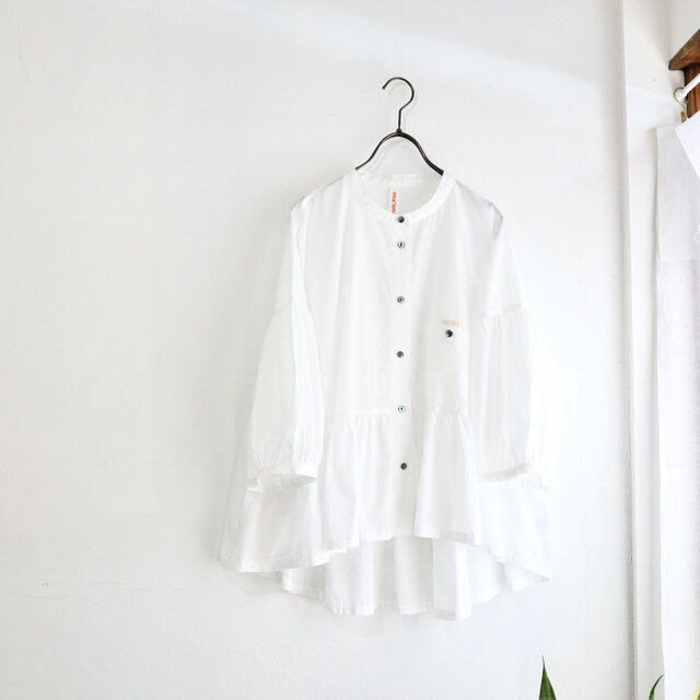 balloon sleeve gather blouse (organic cotton)の画像1枚目