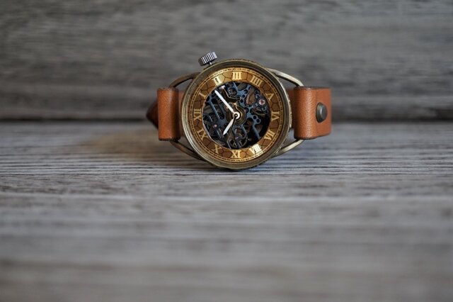 メカニックブラック AT キャメル Mサイズ 真鍮 手作り時計 | iichi