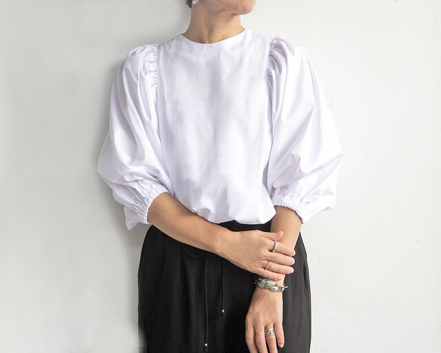 バルーンスリーブブラウス 高密度コットン100％（ホワイト