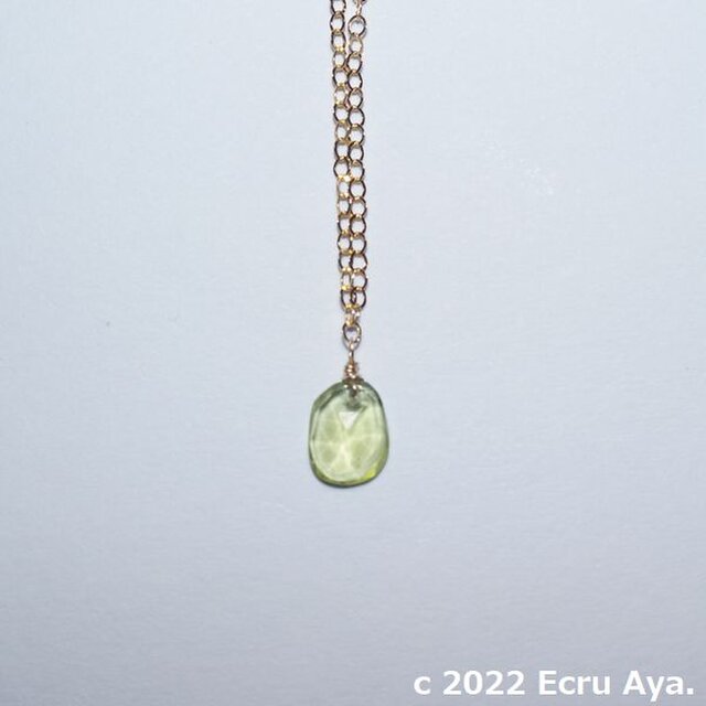 *処暑*宝石質ペリドットAAAローズカットのネックレッス