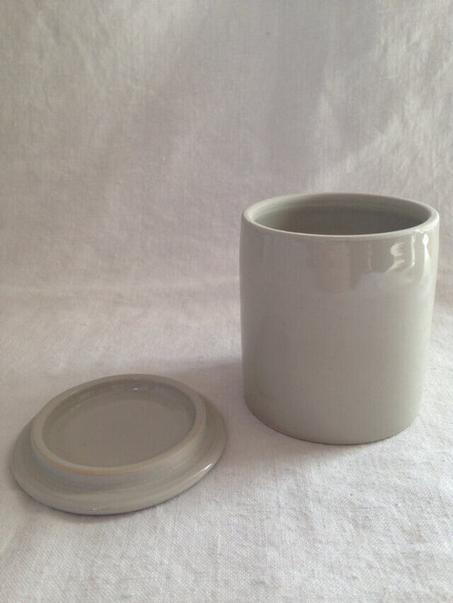 筒型キャニスター(白磁) | iichi 日々の暮らしを心地よくする