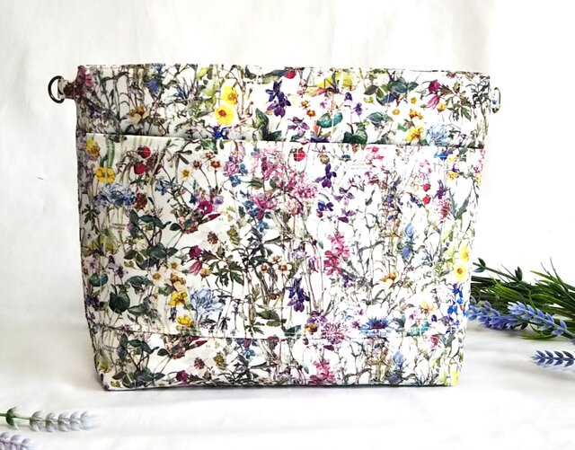 リバティワイルドフラワーの2Wayバッグインバッグ iichi ハンドメイド・クラフト作品・手仕事品の通販