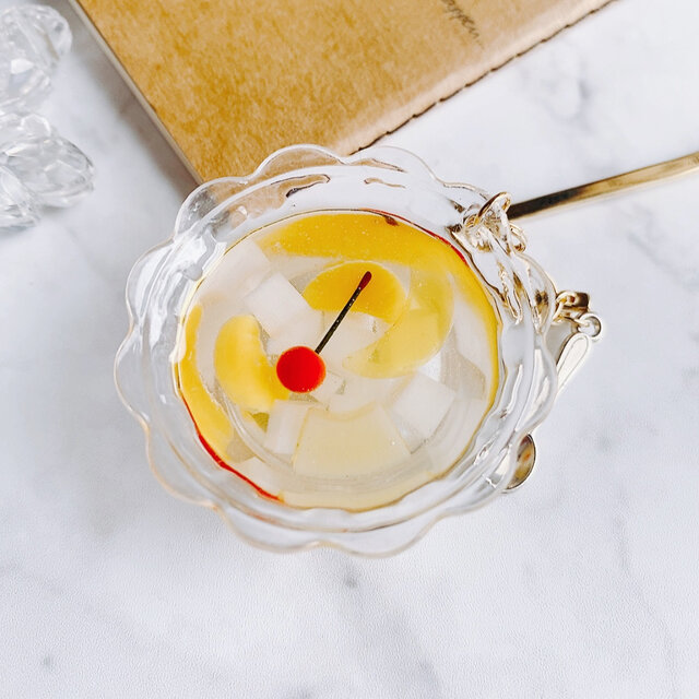 杏仁豆腐のブックマーカー しおり スイーツデコ フェイクスイーツ