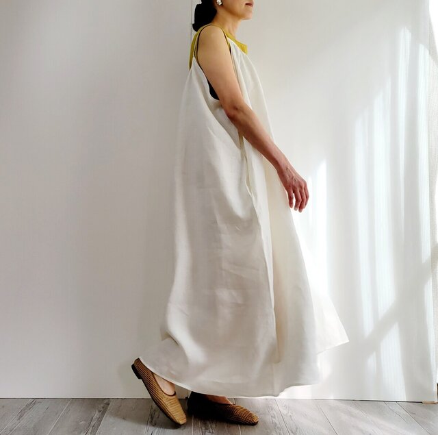 夏セール！THE SHISHIKUI RIBBON CAMI / WHITE 再入荷】ビジューショートスリーブカーディガン(ホワイト