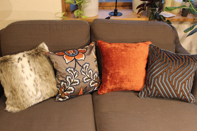 B1 オレンジ キャラクターソファクッション B1 オレンジ キャラクターソファクッション Amazon.co.jp