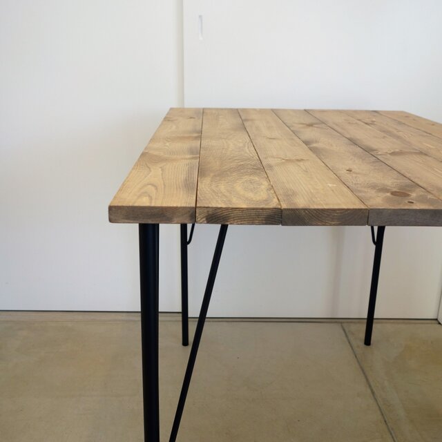 シンプルなダイニングテーブル Flaca《幅90ｘ奥行62cm》【無垢材・2人 