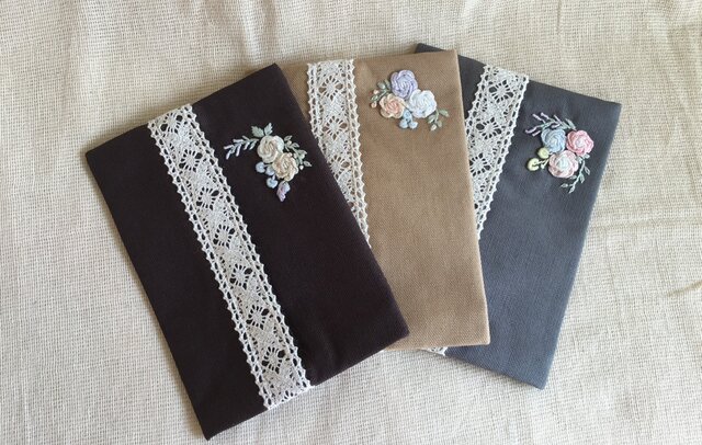 バラ刺繍のポケットティッシュケース | iichi 日々の暮らしを心地よく